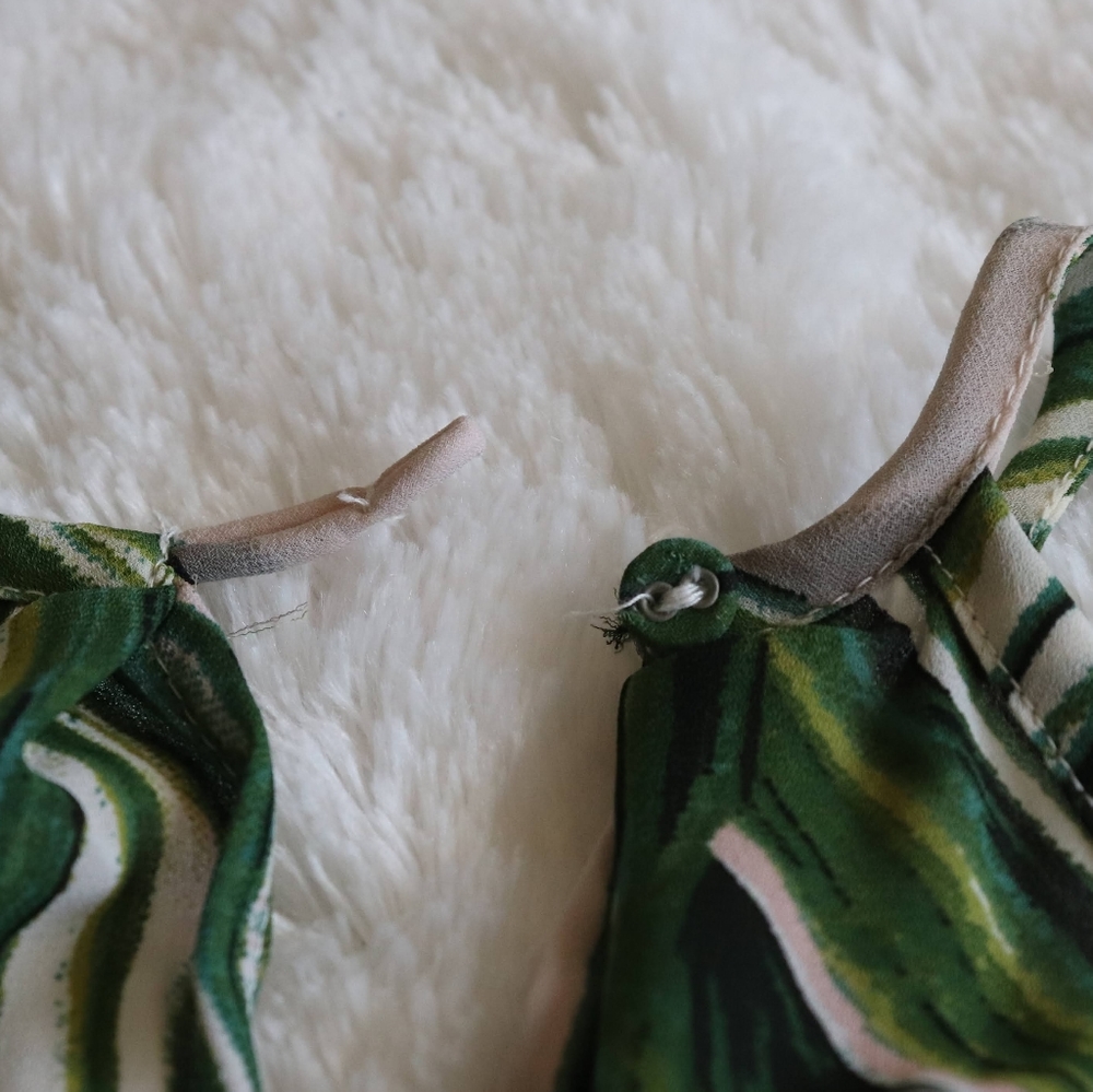 Japna Palm Leaf off the sholder top - Picture 6 of 6